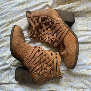 Free People Carrera Bootie, size 10